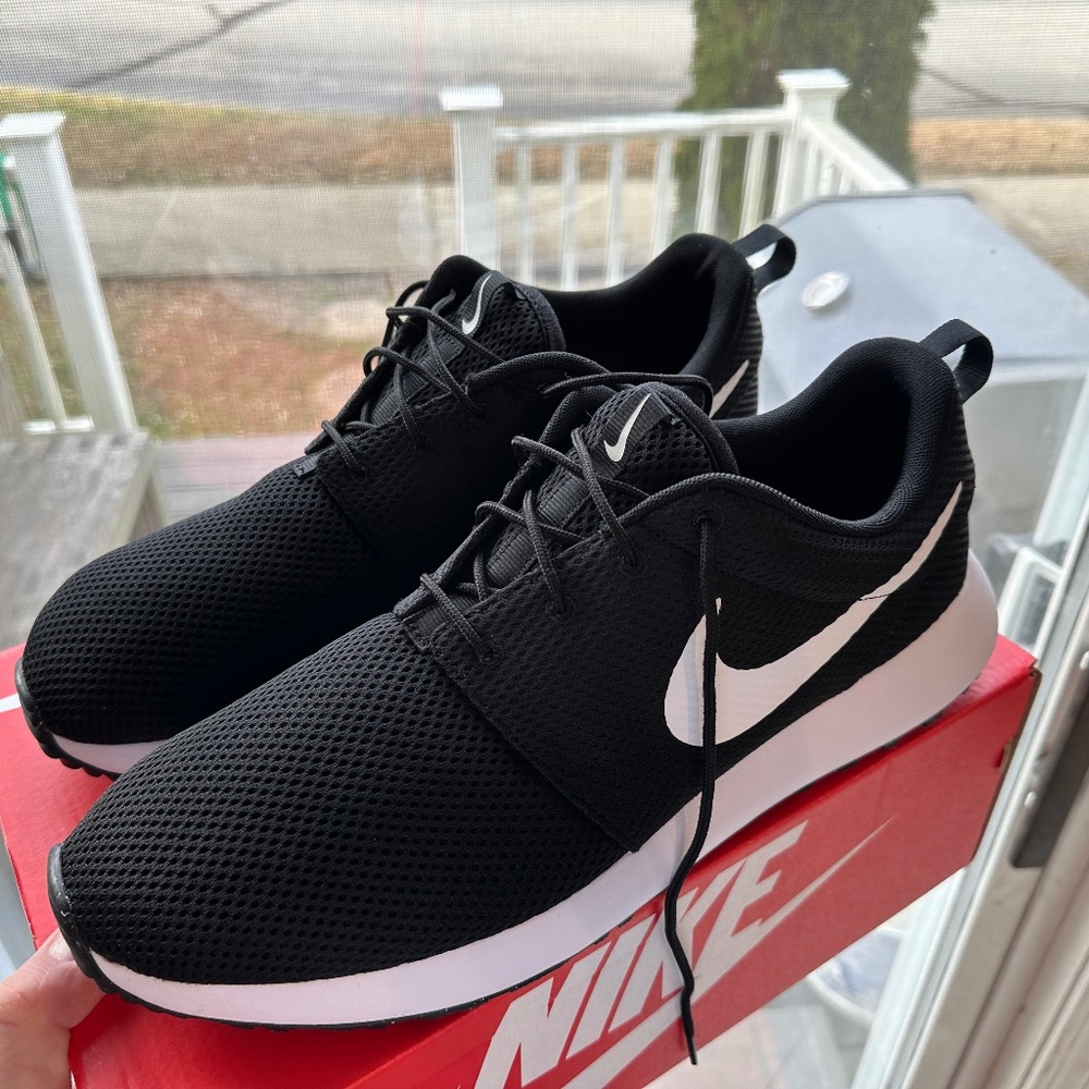 Nike Men's Roshe G Next Nature Golf Shoes, Size 12, Black/White